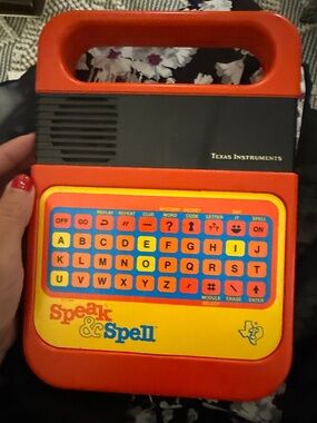 Working Vintage Texas Instruments Speak & Spell in Orange, Yellow and Blue